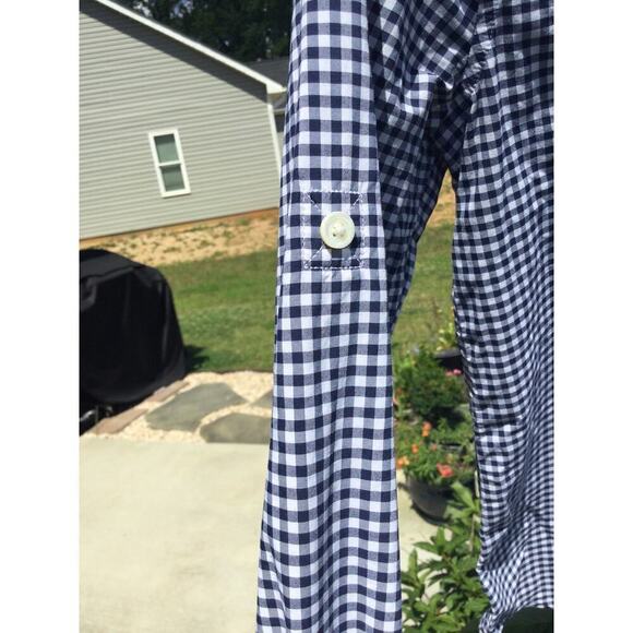 Vineyard Vines womens relaxed button up shirt size 4 blue plaid gingham roll tab - Picture 4 of 10